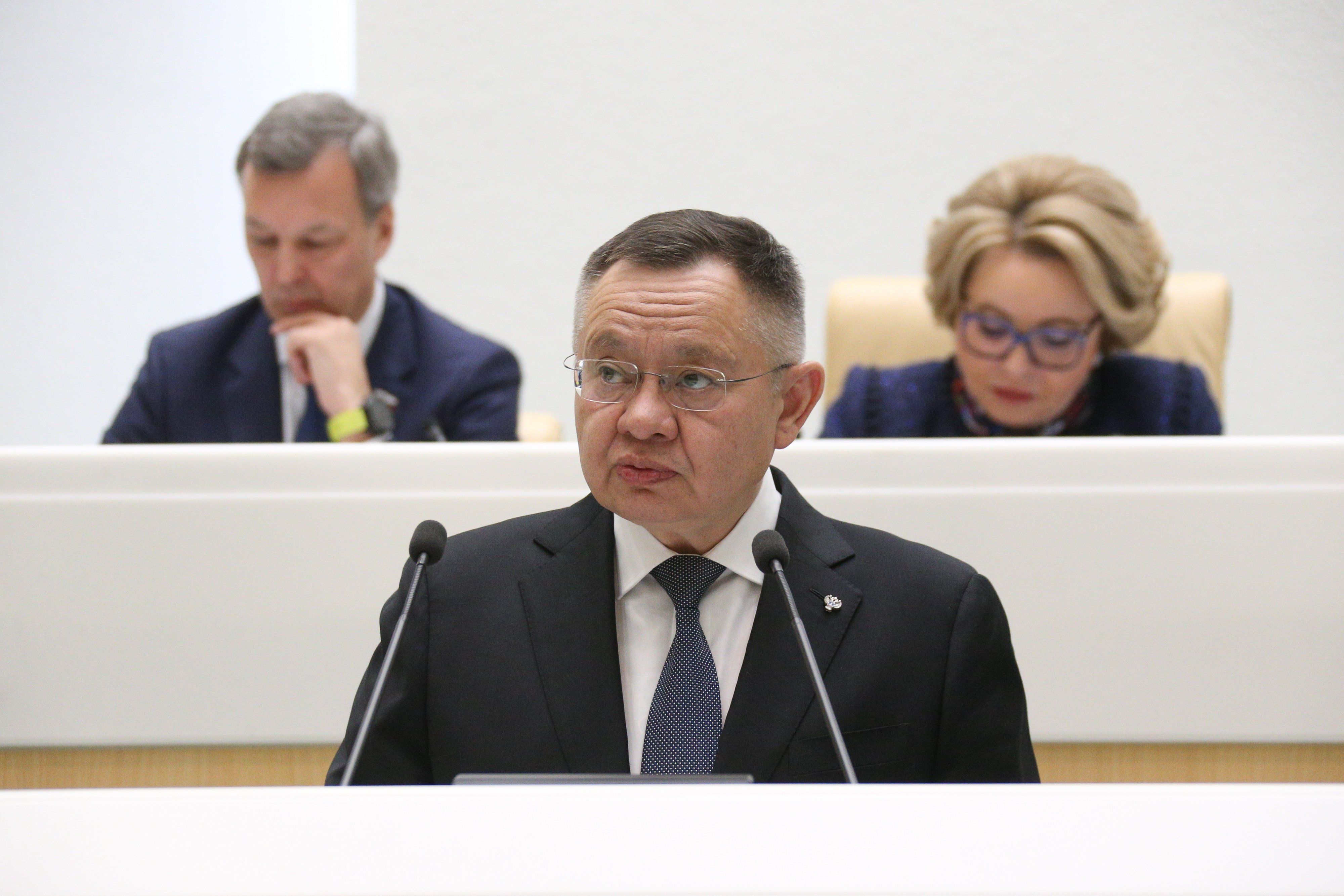 Глава Минстроя Ирек Файзуллин выступил с докладом на «правительственном часе» в Совете Федерации