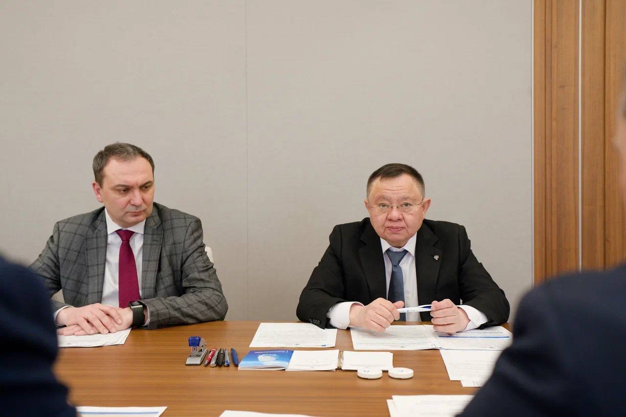 Ирек Файзуллин провел рабочую встречу с Главой Республики Мордовия Артёмом Здуновым