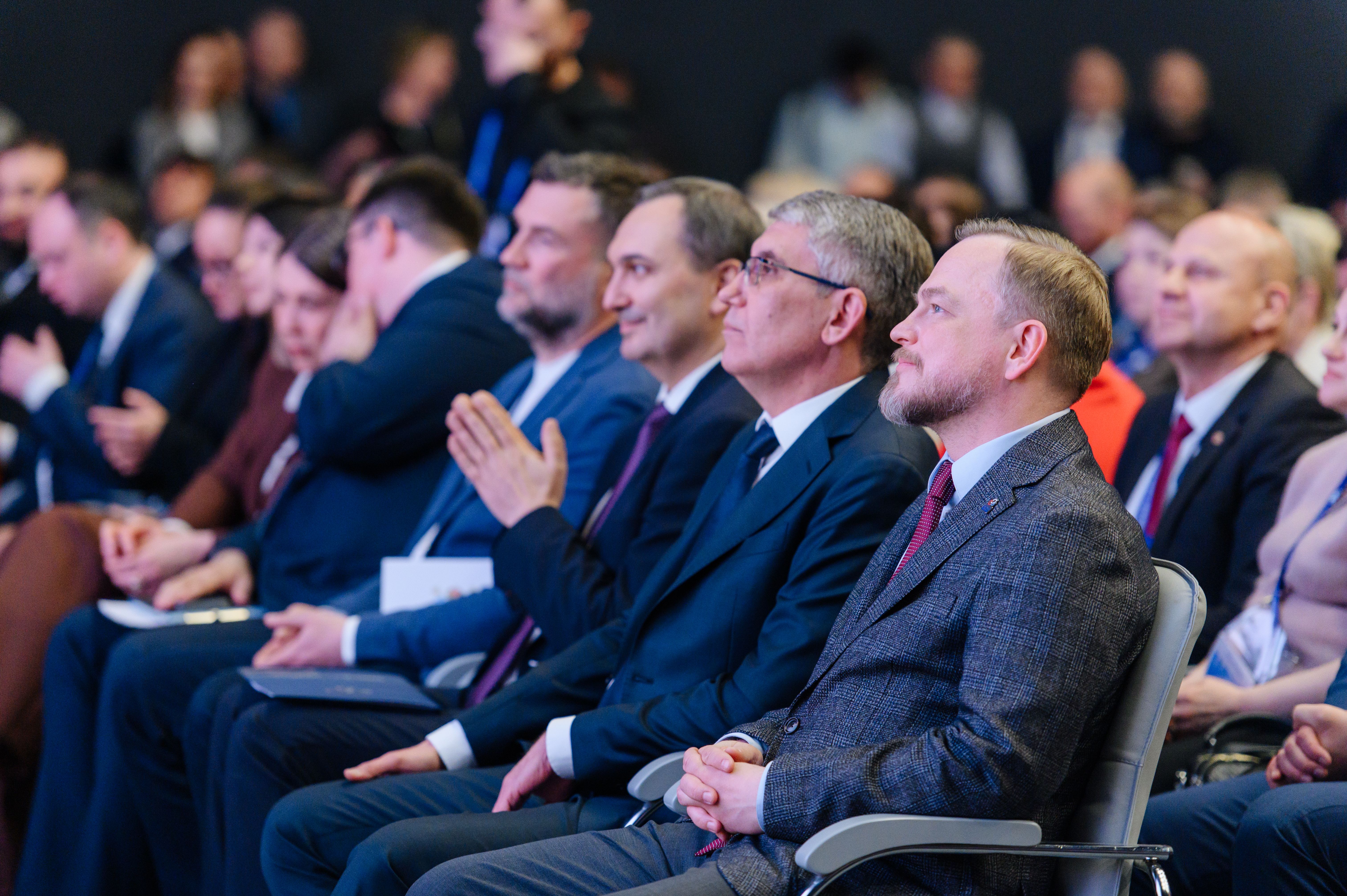 Представители Минстроя на VII Международной выставке-конференции ParkSeason Expo: главном деловом событии парковой отрасли России