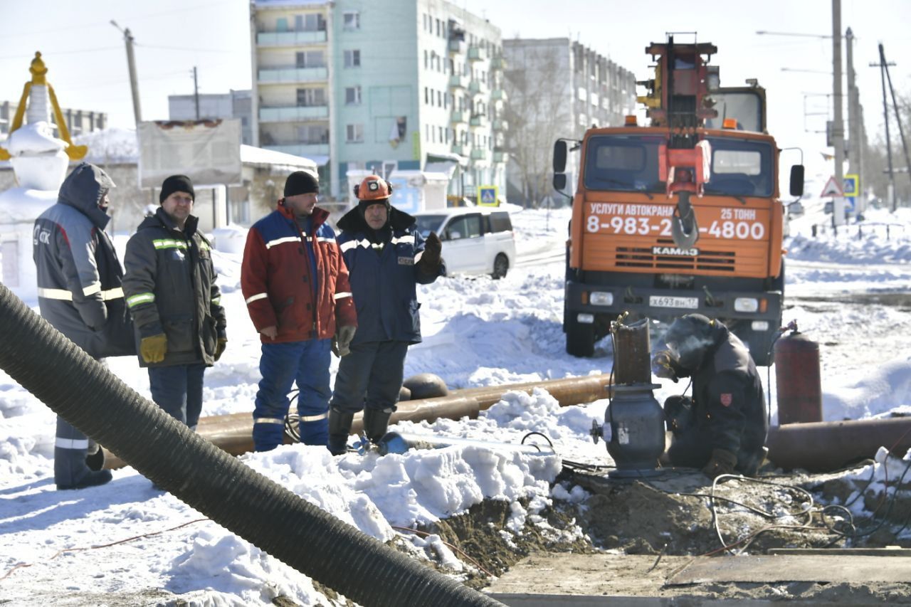 В г. Шагонар Республики Тыва завершаются работы по возобновлению теплоснабжения в многоквартирных домах и социальных объектах