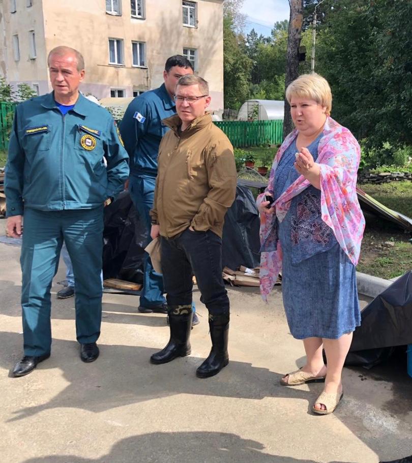 Владимир Якушев поручил усилить работы на ремонте школы №6 в Тулуне