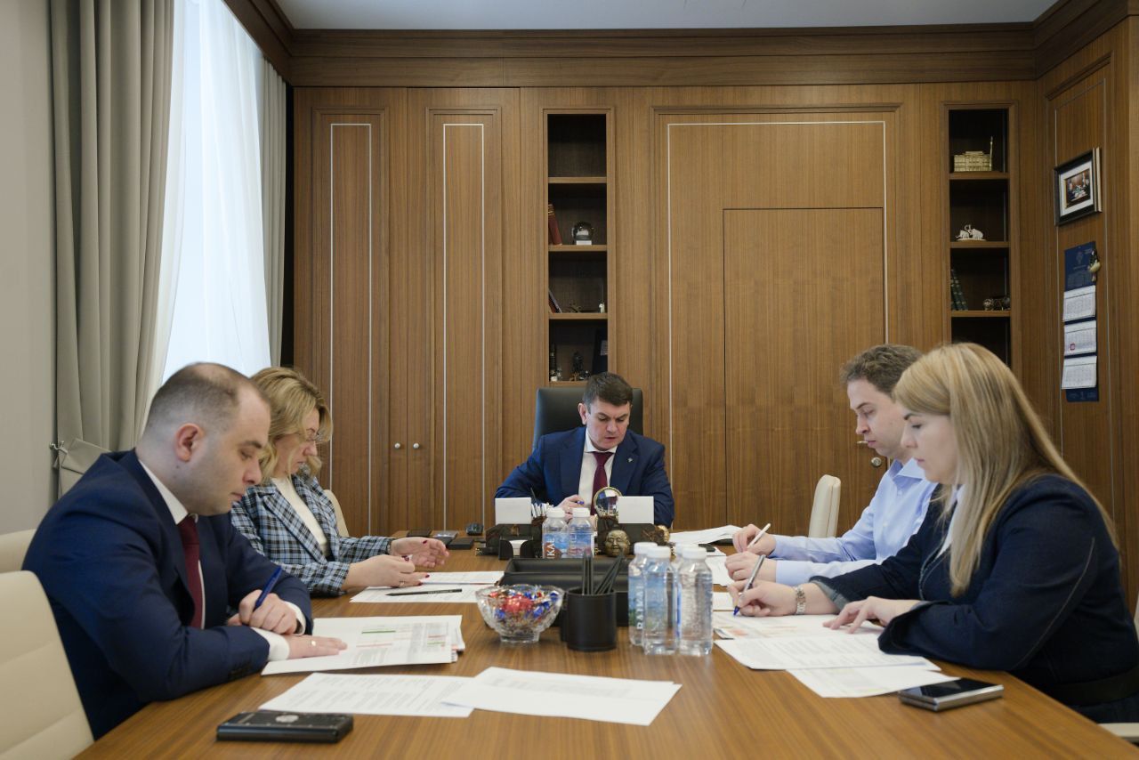 В Минстрое России обсудили ход реализации объектов по «Сейсмике» и непрограммной деятельности